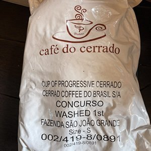 beescoffee's tweet photo. 2025年Cup of Progressive Cerrad Washed部門 1位🇧🇷ミナスジェライス州プレジデンテ・オレガリオ市、サンジョングランデ農園のコーヒー豆「ブラジル セラード サンジョングランデ」です。https://t.co/Z2RnY9gBGU　#コーヒー #ブラジル豆 #コーヒー豆 #ブラジル #カップオブプログレッシブセラ―ド https://t.co/pvLcW9k2uK