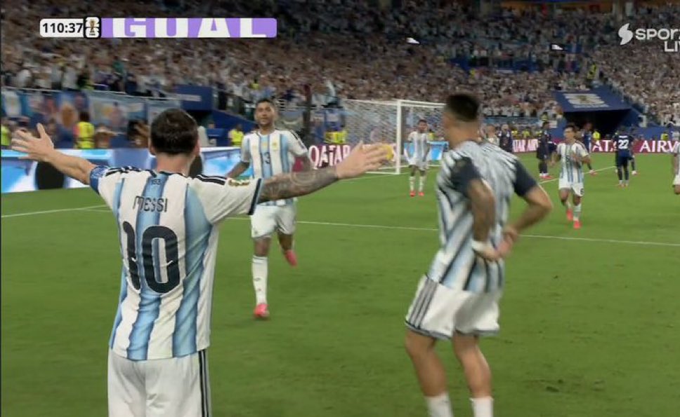 Kenpachi1070's tweet photo. L’Argentine jamais ça gagne le mondial hein

J’espère que vous êtes au courant https://t.co/uvEODaBcAk