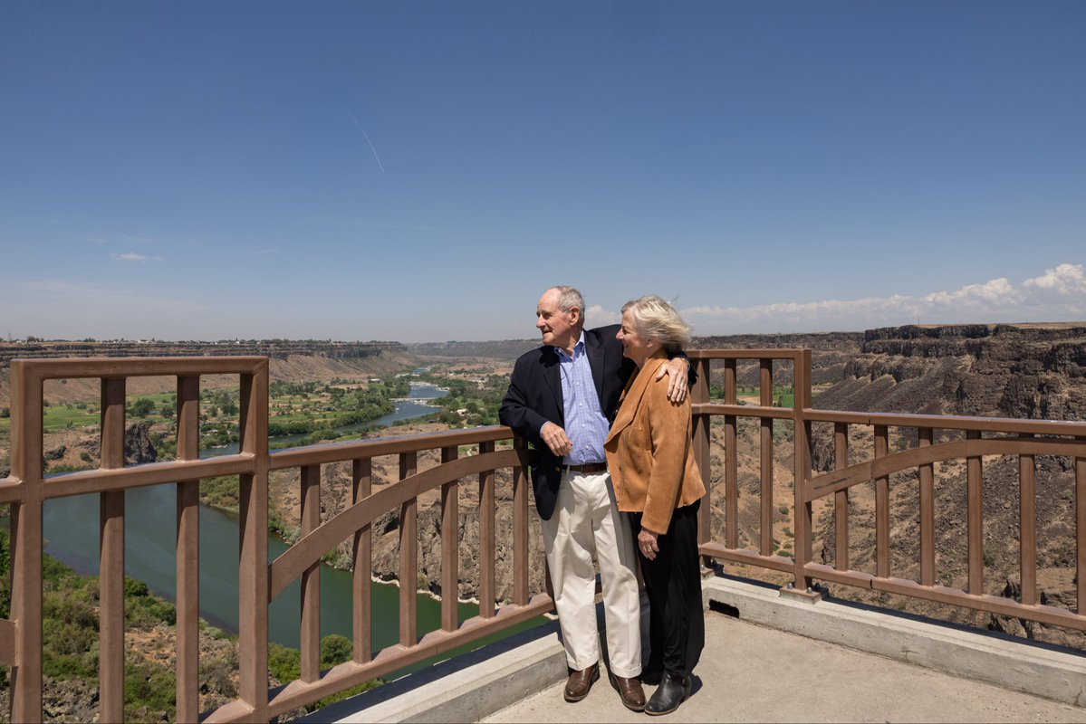 SenatorRisch's tweet photo. Happy Idaho Statehood Day! Vicki and I are so blessed to live in Idaho and work everyday to keep this beautiful state strong. https://t.co/Aou5TrK0hW
