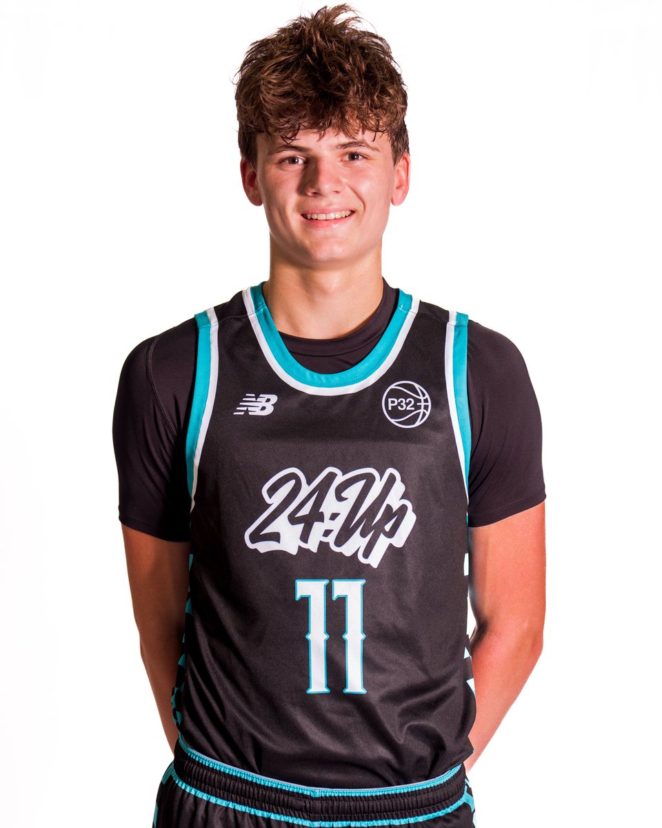 24up_official's tweet photo. Our 15U P32 squad complete the 4-0 weekend at the #PHTuneUpWi with a big 67-39 win against Red Rage!
Next stop: @p32league Live in St. Louis, MO π
@willmccormick 20 pts, 5 ast
@kalguenther0 17 pts
@AjOlson_17 15 pts, 3 stl, 2 blk https://t.co/8gnA8oUoIa