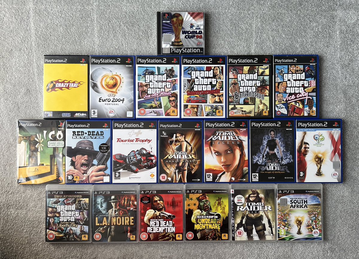 Swoosh1968's tweet photo. I’ve been filling in some gaps in my collection, so here’s are some PHYSICAL games I’ve bought over the last few months. #SavePhysicalGames #DestroyPlaystation https://t.co/7cCwNAg8i0