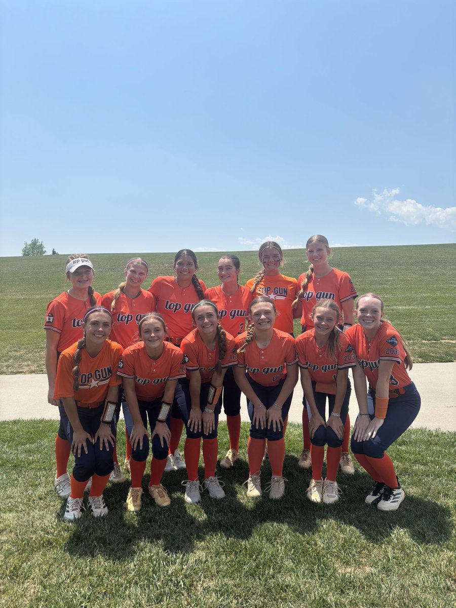 MSTopGunBest's tweet photo. COLORADO DAY 3 = 2 RUN RULE WINS!!! 

and a Game 2 No Hitter from 2030 Mackenzie Donnell!!! ✈️
Finishing the day 2-0 in the Gold bracket. Bring on Saturday!!!💙🧡

#TGF #ALLGASNOBREAKS #CULTURE https://t.co/qe2WyLIdoZ