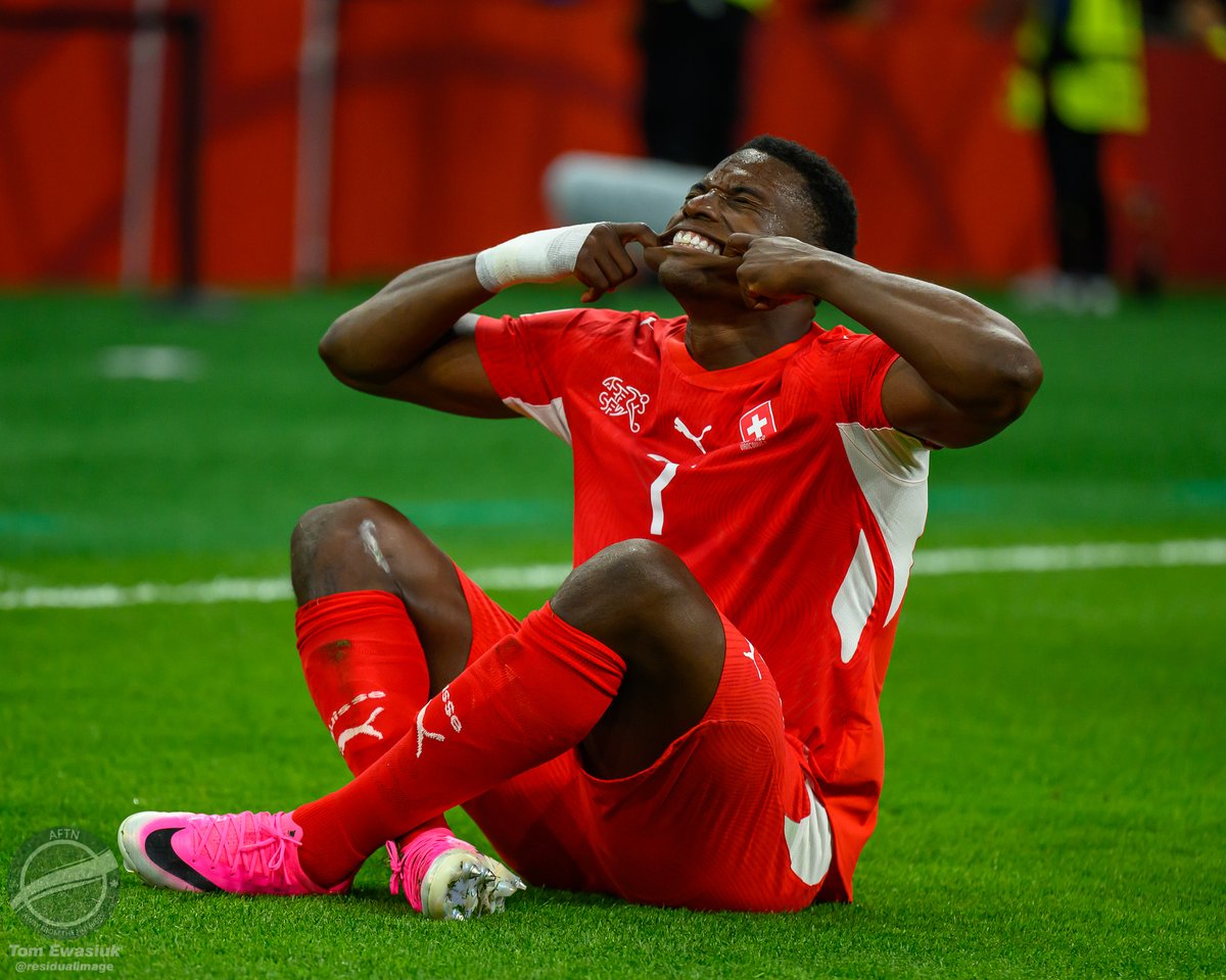 aftncanada's tweet photo. The penultimate World Cup match at BC Place saw Switzerland defeat Algeria 2-0.

Breel Embolo's 10th minute opener set them on their way.

📸@residualimage

#FIFAWorldCup #SWIALG https://t.co/4BZP41Wu5L