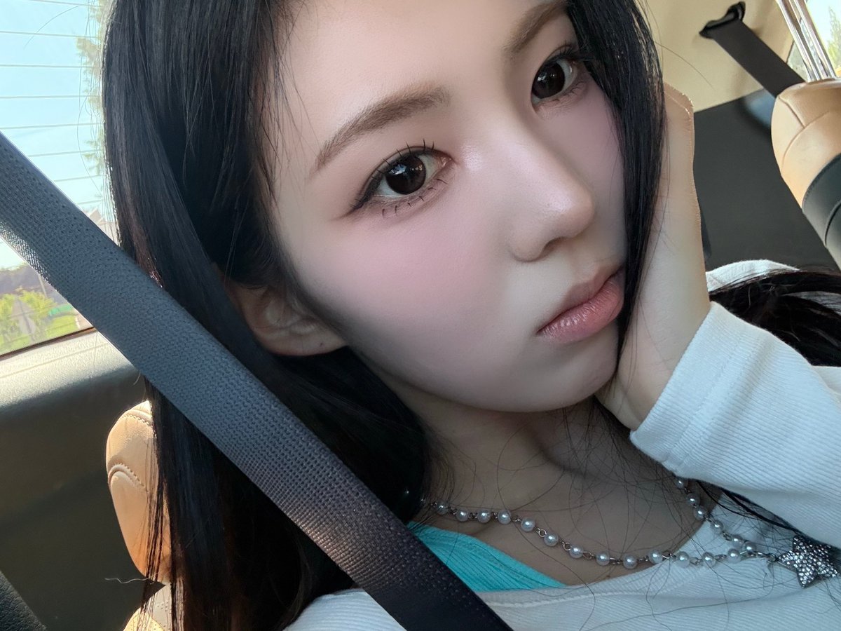 meufiles's tweet photo. 260702 ⟡ chat 🐹💭

#MEU #미유 #ifeye #이프아이 https://t.co/poKnpPSQtD