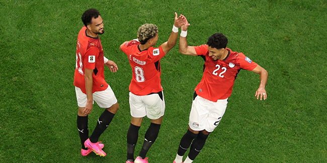 sai_monde's tweet photo. #Sport: L'Egypte a éliminé l'Australie en seizièmes de finale de la Coupe du monde
Le match s'est terminé sur un score de 1-1 après la prolongation, puis l'Egypte s'est imposée 4-2 aux tirs au but. l'Egypte a ouvert le score avant une égalisation de l'Australie à la 55è minute https://t.co/4R7OvEOJXC