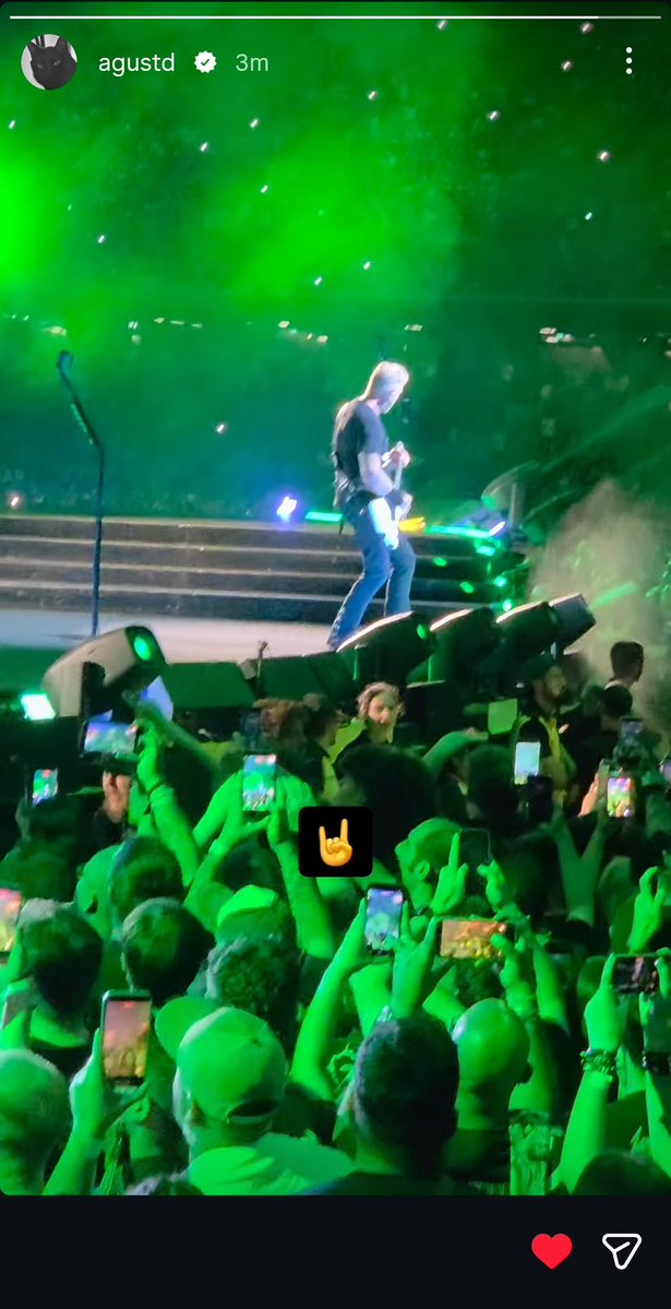 born4kaos's tweet photo. Yoongi went to Metallica concert woohooo 🤘🔥

Master of Puppets 🤘 https://t.co/rmNiIRA3di