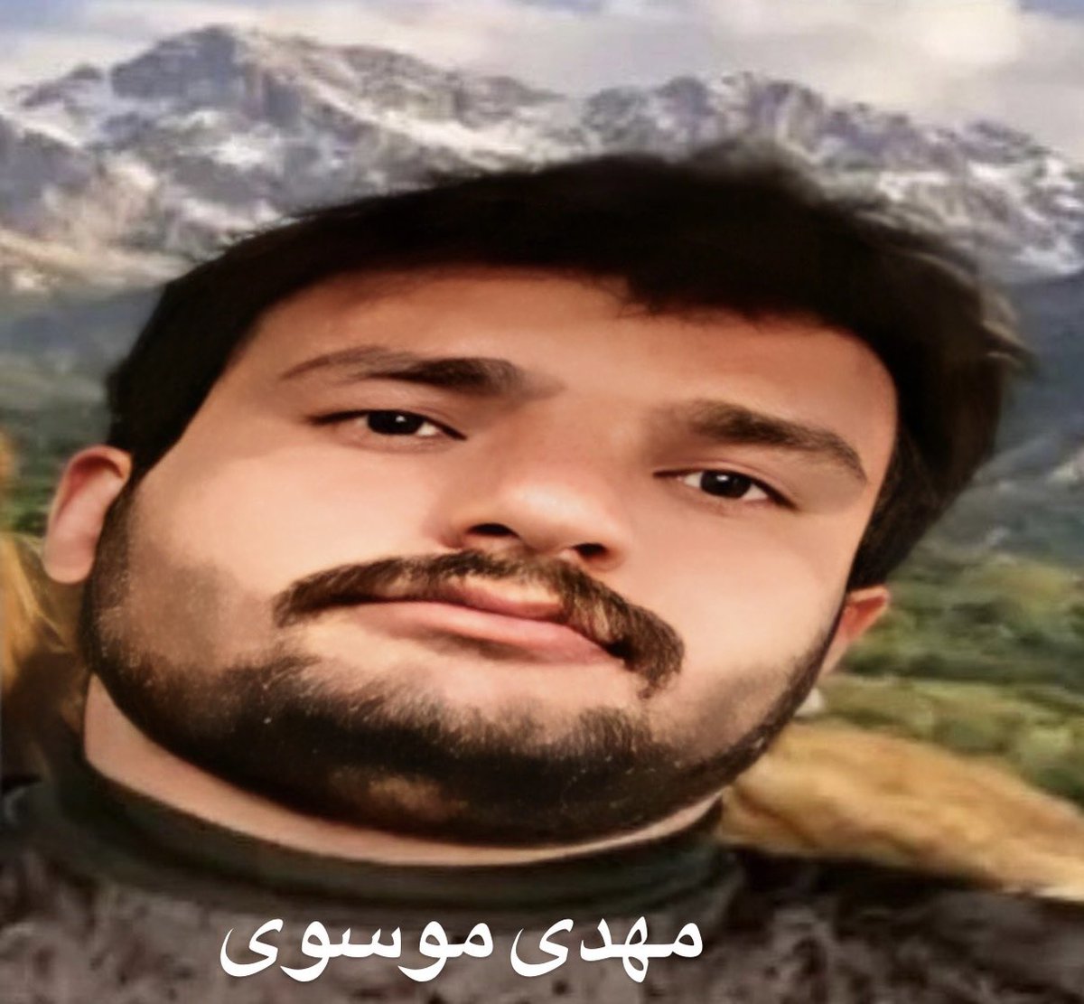 LoabatK's tweet photo. قاتل عزیزانمون رو دارن چال میکنن، تایم لاین رو پر کنیم از عکس جانباخته‌ها.
#خامنه‌ای_ضحاک_کشیدیمت_زیرخاک 
#نه_به_جمهوری_اسلامی https://t.co/40d8hw1JVT