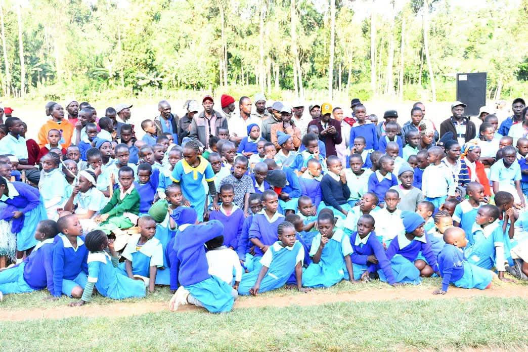 DanKiili's tweet photo. Later, I attended the Muringene Comprehensive and Senior School Parents' Engagement Meeting, where I held fruitful discussions with parents, teachers, and the school administration on the progress of our learners and the future of education. https://t.co/hF6gv9yiuz