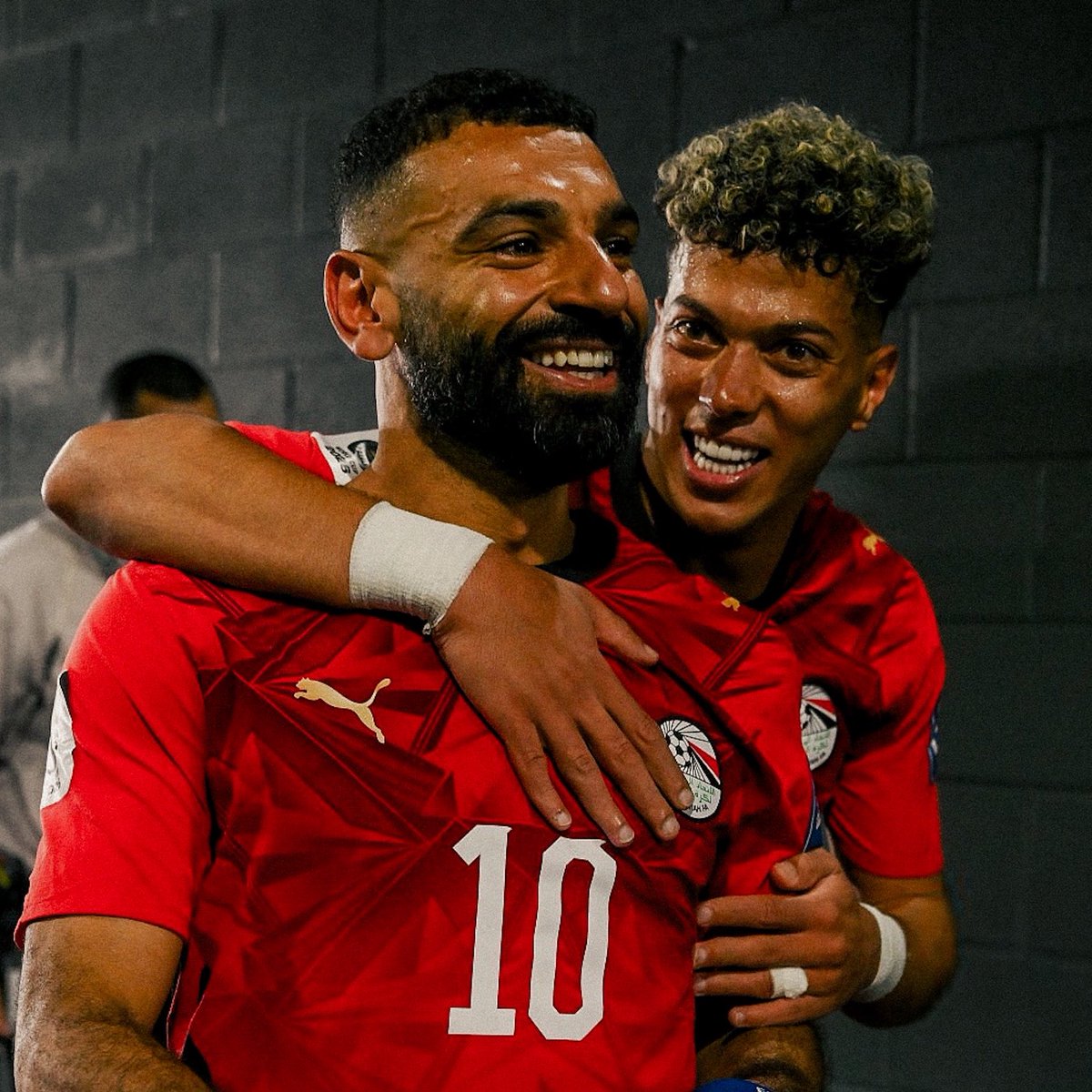 letroisclrs's tweet photo. carrying egypt on their back i love my boys https://t.co/unXPrzjkW4