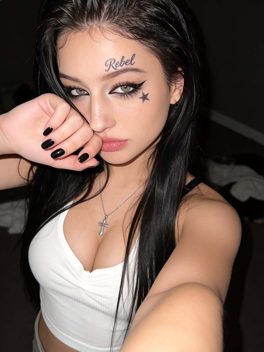 fck_jasmine's tweet photo. this is your sign to text me first https://t.co/fjNqcSMF6x