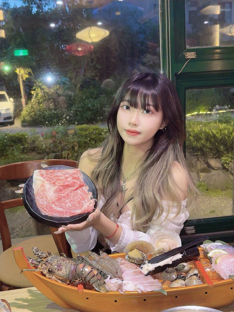 harrissmart2000's tweet photo. 真的超久沒好好吃一頓大餐了❤️
#電愛 #高雄個工 #小7店員 https://t.co/nN19AQpEbN