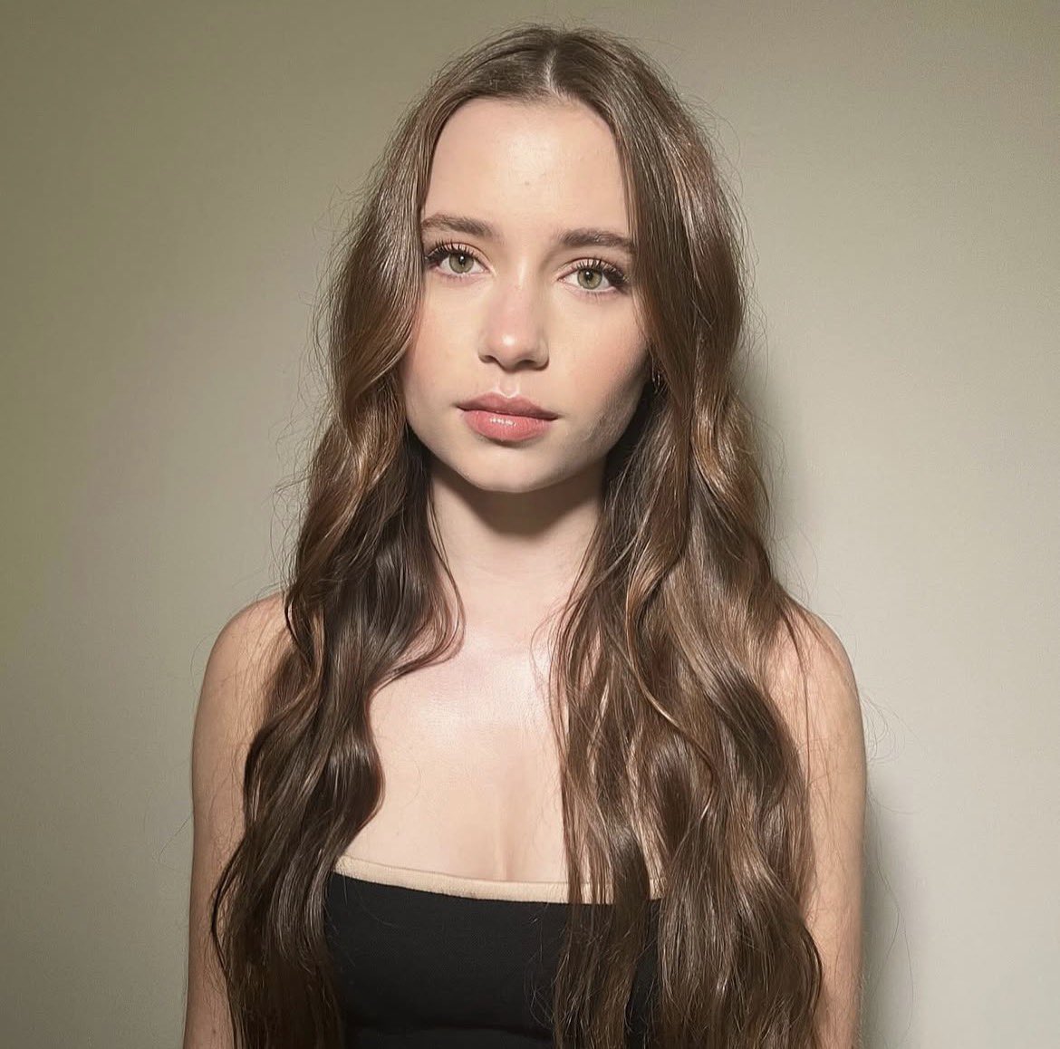 bowsphie's tweet photo. the rose of tommen https://t.co/8fGEbIejW4
