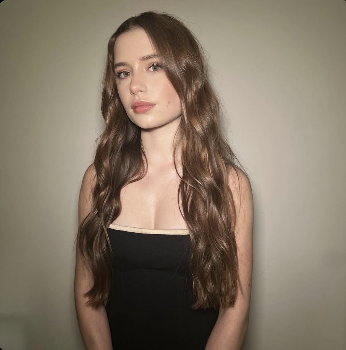 bowsphie's tweet photo. the rose of tommen https://t.co/8fGEbIejW4