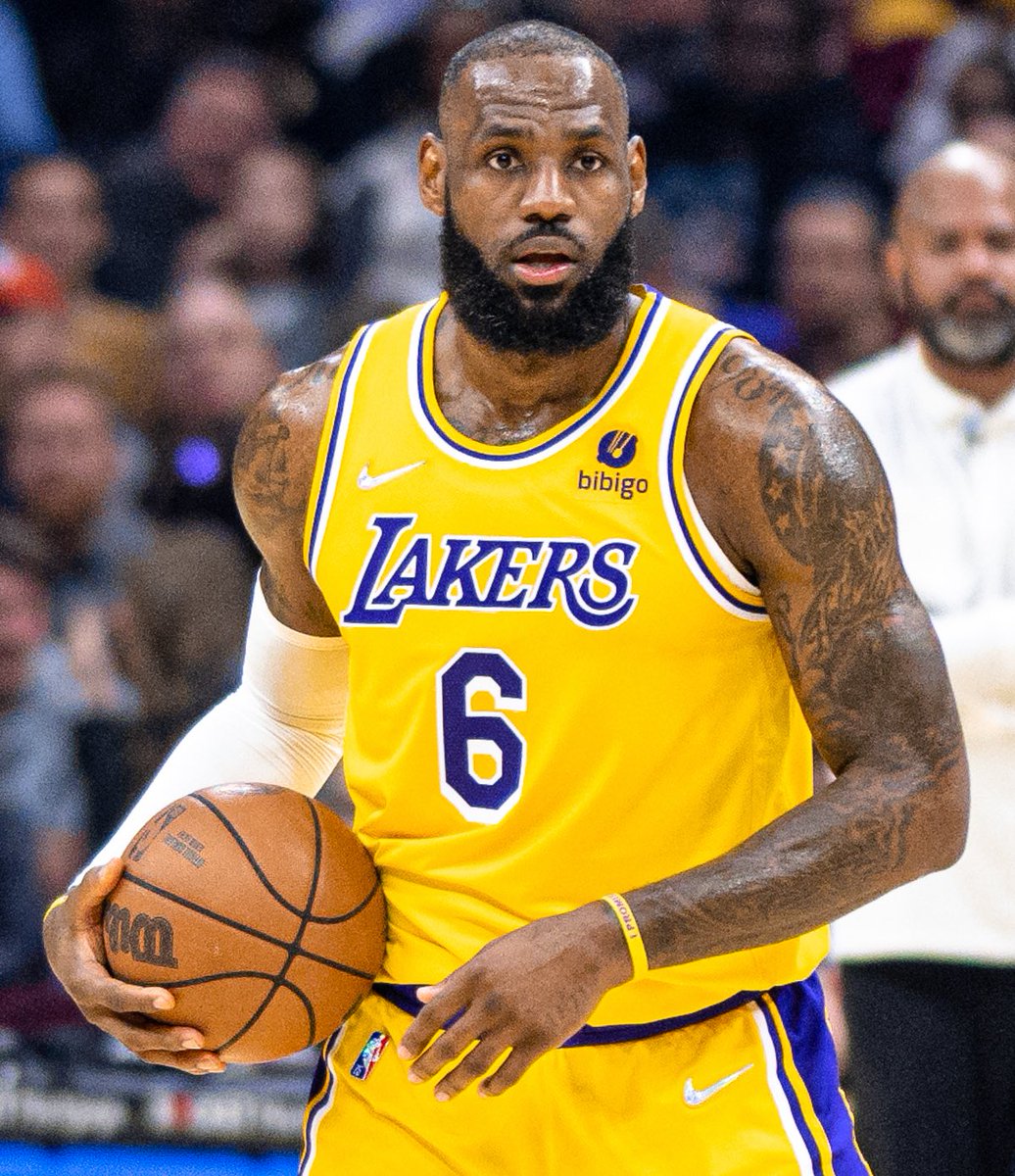 SleeperHeat's tweet photo. LeBron James is expected to choose his next team from these six franchises, per @ShamsCharania:

• Cavaliers
• Heat
• Nuggets
• Sixers
• Timberwolves
• Warriors https://t.co/RWEA14QFHK