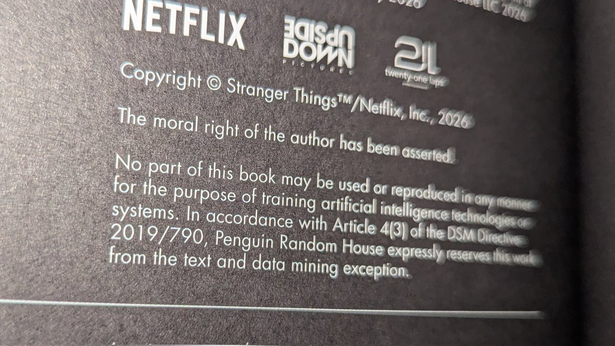 paprikaaa007's tweet photo. If anyone has still doubt the duffers use AI: the complete series book has this written in it: it's not allowed to be used to train AI!
Good night!
#strangerthings #lwg https://t.co/m7n7miceEO