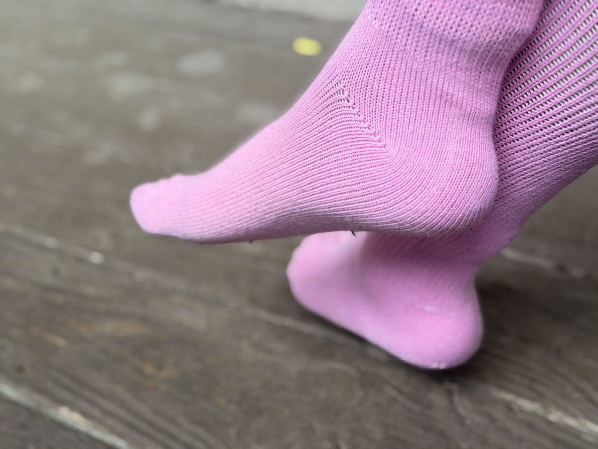 VictoriaP647382's tweet photo. Where are my fellow #feetbuyer and #Feetlovers 

https://t.co/ArSTgzLj1w https://t.co/6OflQAjY4L