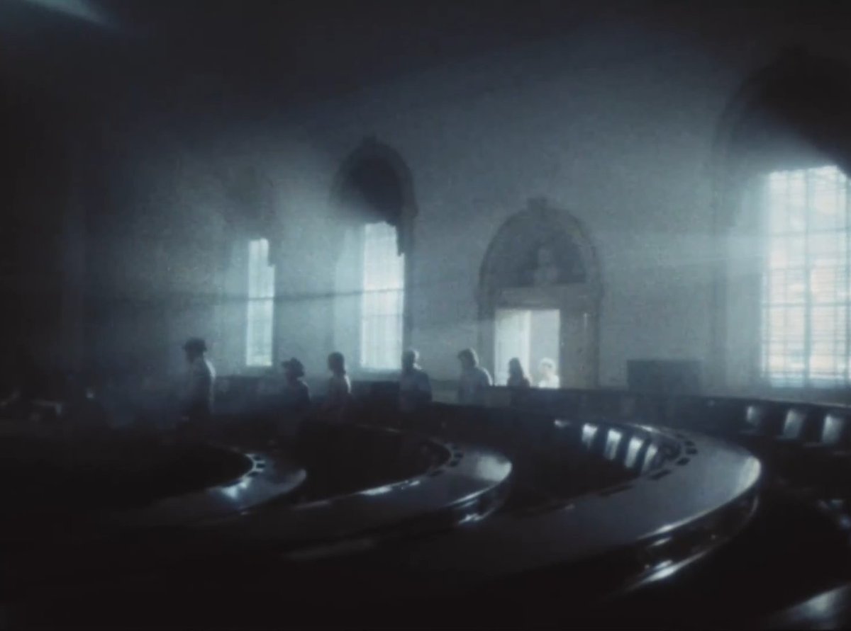 BenjaminCrew1's tweet photo. Just watched John Huston's visitor center short film Independence (1976) and the idea of a visitor center short film looking like this is insane. It was shot by Owen Roizman, the cinematographer of The Exorcist. https://t.co/rH85pkvIxU
