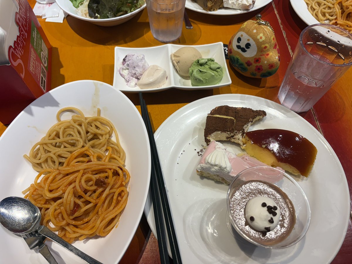 M20220815's tweet photo. 20260702
夜はスイパラでした🧁
#ダイエット飯
#ダイエット記録 https://t.co/R7jJBHFW1l