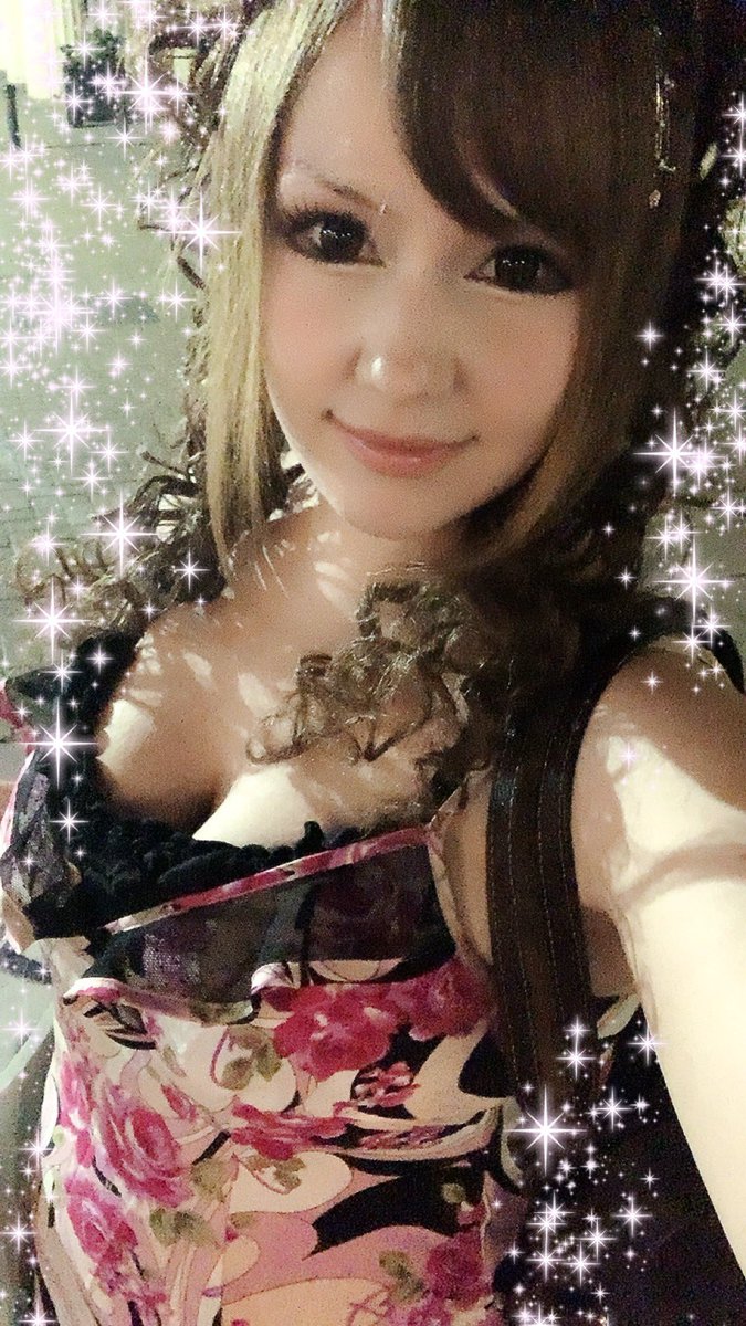 amoebamae's tweet photo. ma*rs code this evening #ギャル #gyaru https://t.co/2OfO1JHR5w