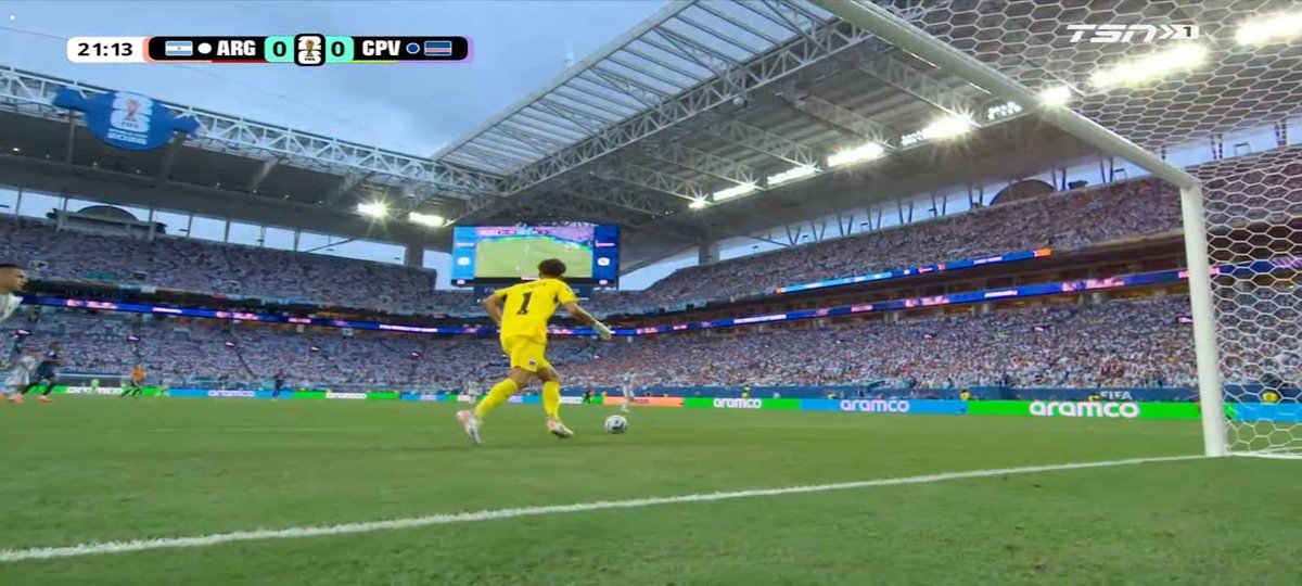 ke7kiptoo34524's tweet photo. #Argentina #CapeVerde #WorldCup2026 #RoundOf32 #KnockoutStage #Football #Matchday #VamosArgentina #CapeVerdeFootball #KE7 #KE7Sports #GameOn #WorldCupFever #RoadToGlory #OneWinner
Vozinha skills to overcome pressure for attackers..it's his second time towards Argentina strickers https://t.co/4whxhDMgIN
