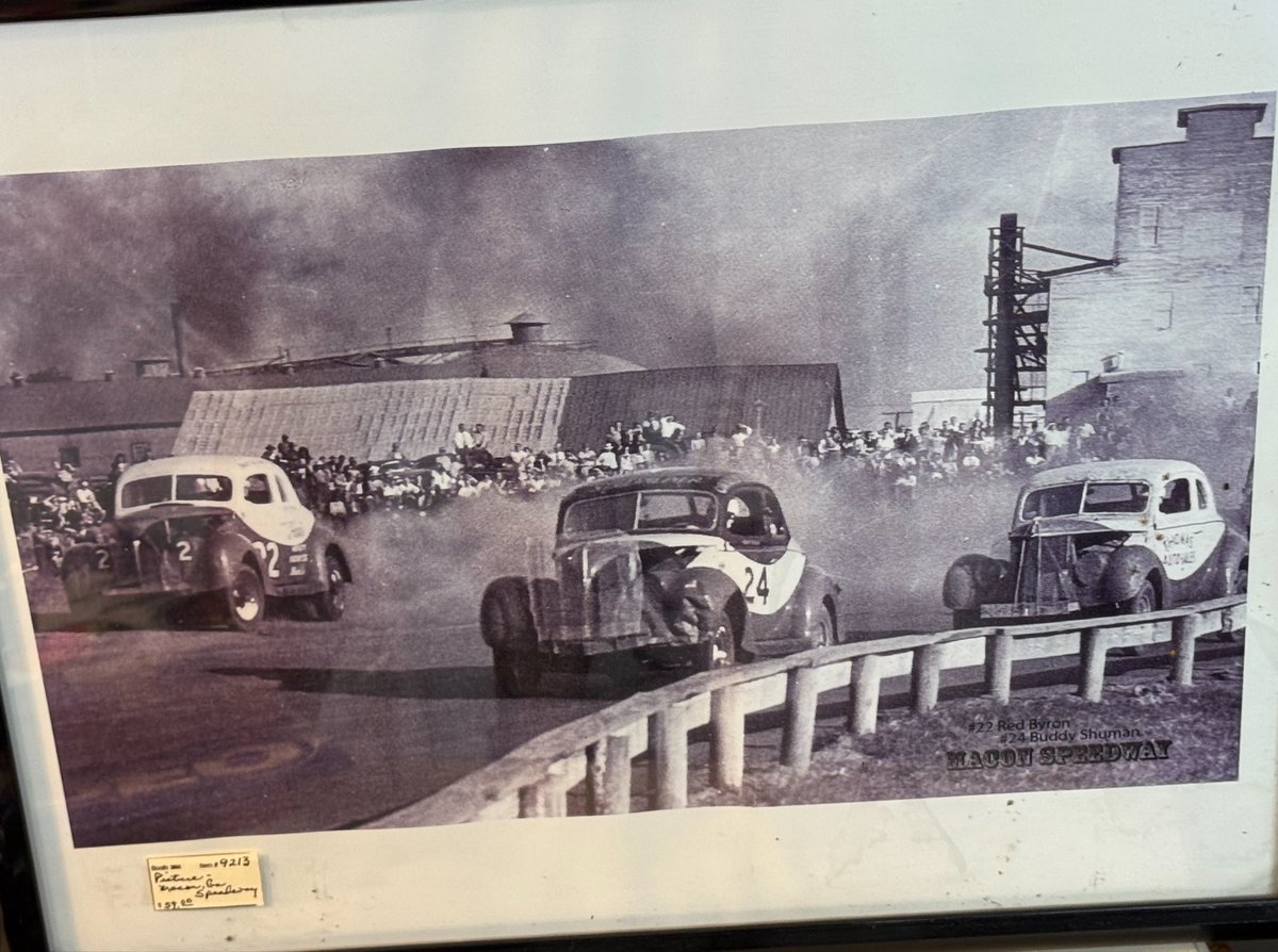 BHInTheMidstate's tweet photo. Ways to get me to agree to visit an antique shop: “we’ve got a new booth with nascar items!” https://t.co/HxWSagOUng
