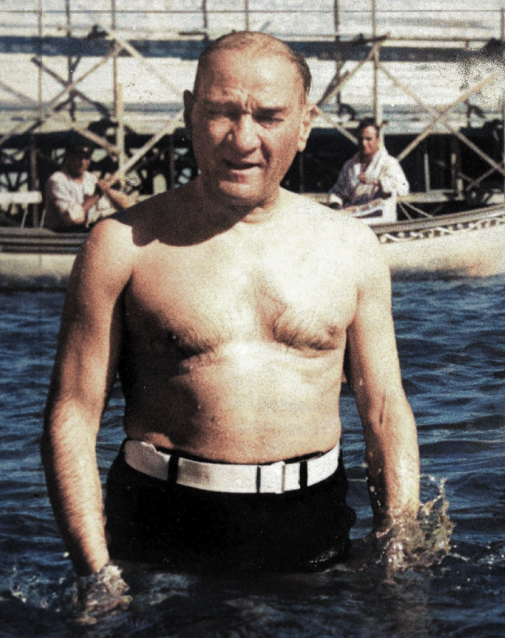 kronikkdokuman's tweet photo. 91 Yıl önce, Atatürk Florya'da. (4 Temmuz 1935) https://t.co/vxkC2qqmb7