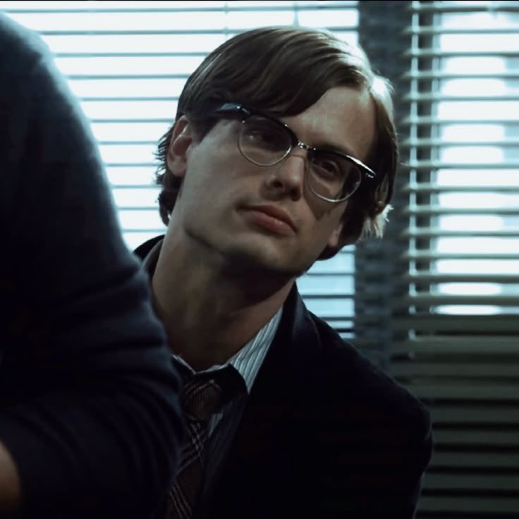 Writerlove72's tweet photo. Moved onto s2 of criminal minds and OH MY GOD REID I CANT TAKE IT https://t.co/NM0XvVhPZ9