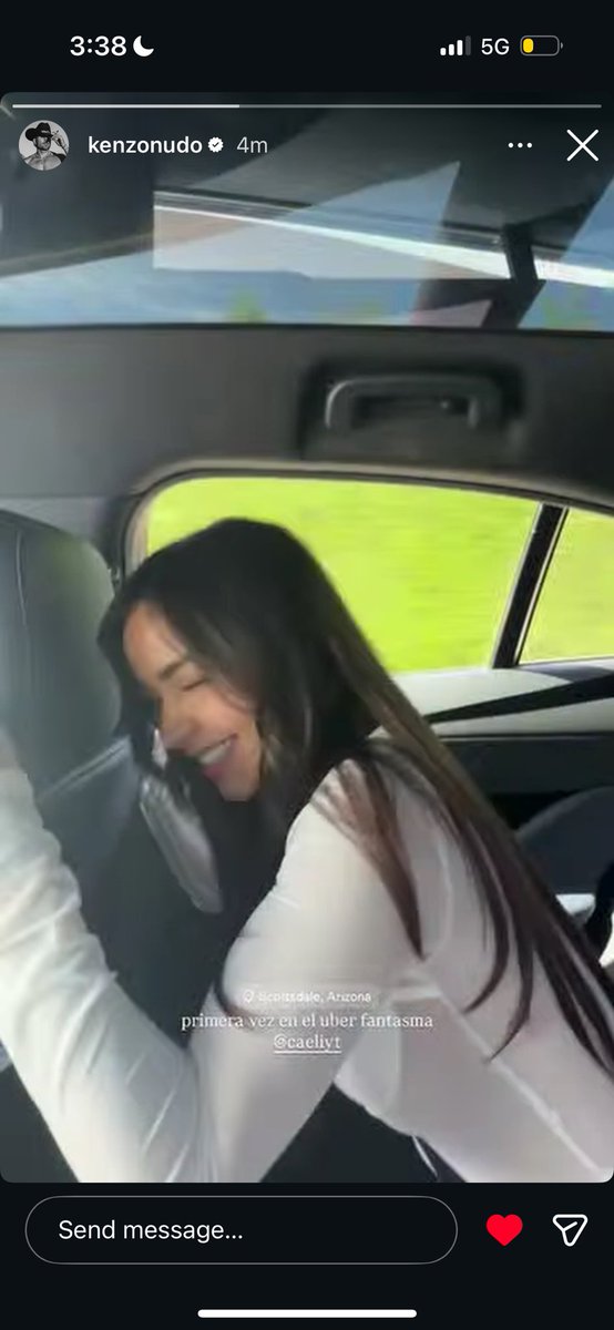 taylorsmdnights's tweet photo. THE MATCHING OUTFITS AND CAELI SINGING ALONG TO A COUNTRY SONG ?? OH MY GOD LOOK AT MY PARENTS!! AS A CAELIKER FOR YEARS NEVER THOUGHT I WOULD SEE HER SING COUNTRY SONGS A DREAM FOR ME 😭😭😭

#kenzeli https://t.co/pYk2ZC4A86