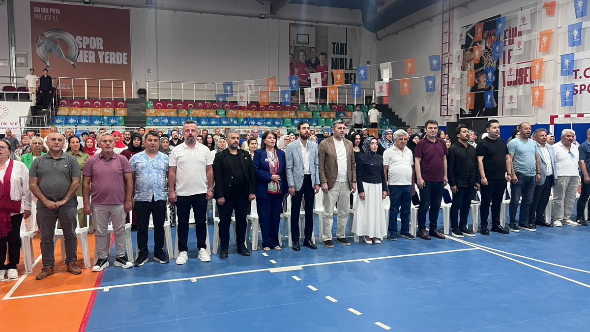 akgncbcekmece's tweet photo. Teşkilat Gündemli Danışma Meclisimizi gerçekleştirdik🇹🇷

İstişareyle güçlendik, hedeflerimizi netleştirdik.
Gençlik Kolları olarak sahadayız, kararlıyız.

Durmak yok, yola devam.

#BüyükçekmeceİçinAKGençlik https://t.co/kVsaj9fCZj