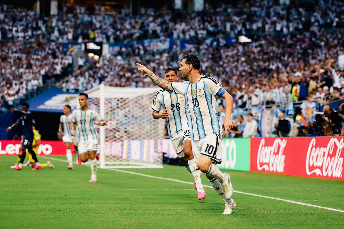 _gjr7's tweet photo. Lionel Messi
#FIFAWorldCup | #ARGCPV https://t.co/SDhEMZjEFV