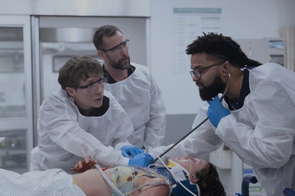 PittCrave's tweet photo. "What do you need to get some basic human empathy back?"
Happening now:
- Mohan experiencing a panic attack
- Al-Hashimi confronting Robby about his behavior
- Langdon and Santos working a case together
- Langdon diagnosing Becca
- Mel having her deposition https://t.co/0k0l3lDwqH