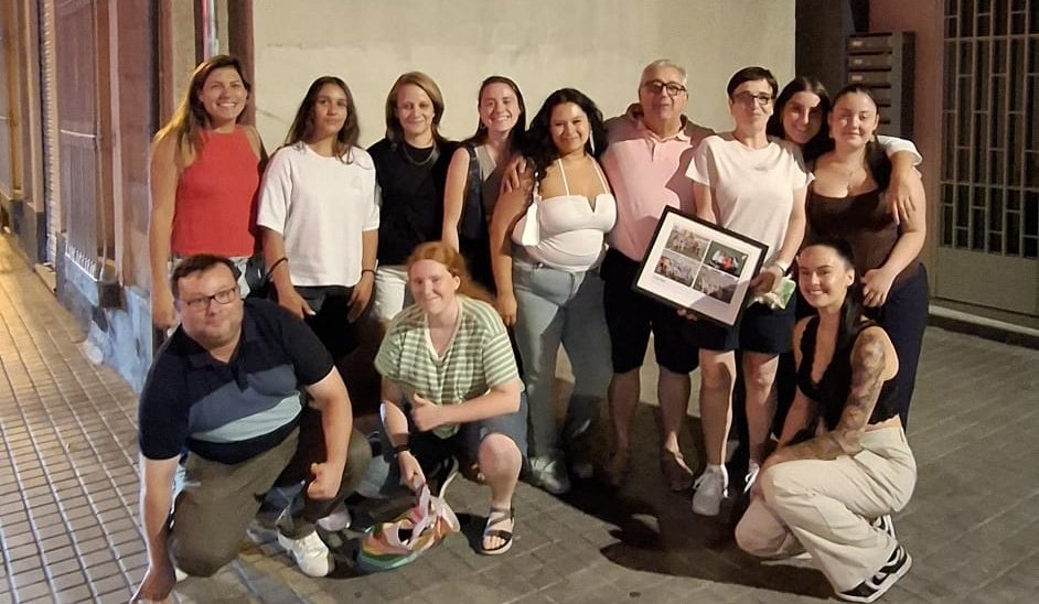Uahorta_fem's tweet photo. ⚪️⚫️
Sopar fi de temporada @Uahorta_fem tornem l'1 de setembre per la 26/27.
#ForçaHora #blaquillas @uahorta 💪 https://t.co/QDgWwTMHhx