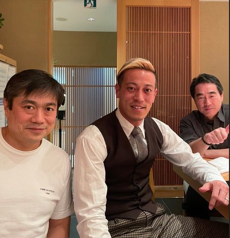 qajfnao17's tweet photo. なぜ #エプスタインファイル に名がある
#伊藤穣一 といたんですか？

児童人身売買があるという現実は見て見ぬフリなんですか？ https://t.co/DDM5e3ROdP