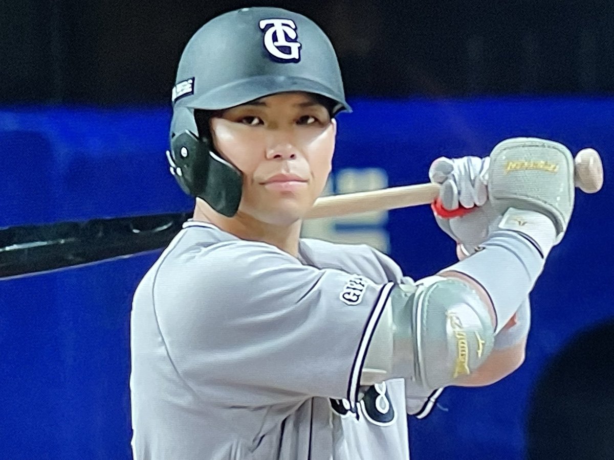 murakamishinn's tweet photo. おはようございます☁️
中日ドラゴンズ初戦⚾️
1点が遠かった完封負け😮‍💨先発ウィットリー投手はナイスピッチングでした👍
今日も宜しくお願いします😁
#坂本勇人
#大城卓三
#松本剛
#浅野翔吾
#ジャイアンツファンと繋がりたい https://t.co/WGTmxx6P4T