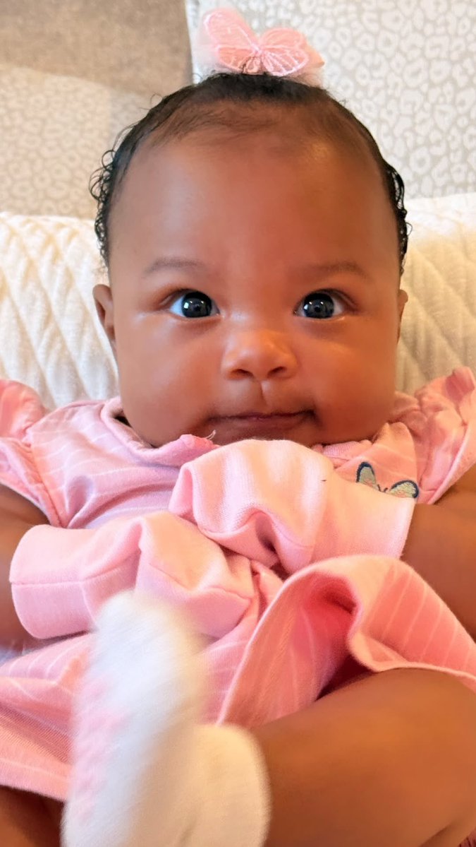 ZeusNetworkTea's tweet photo. God definitely took His time creating Icelynn! Pure Angelic! 🤍🩷 https://t.co/ZScxvvsbmT