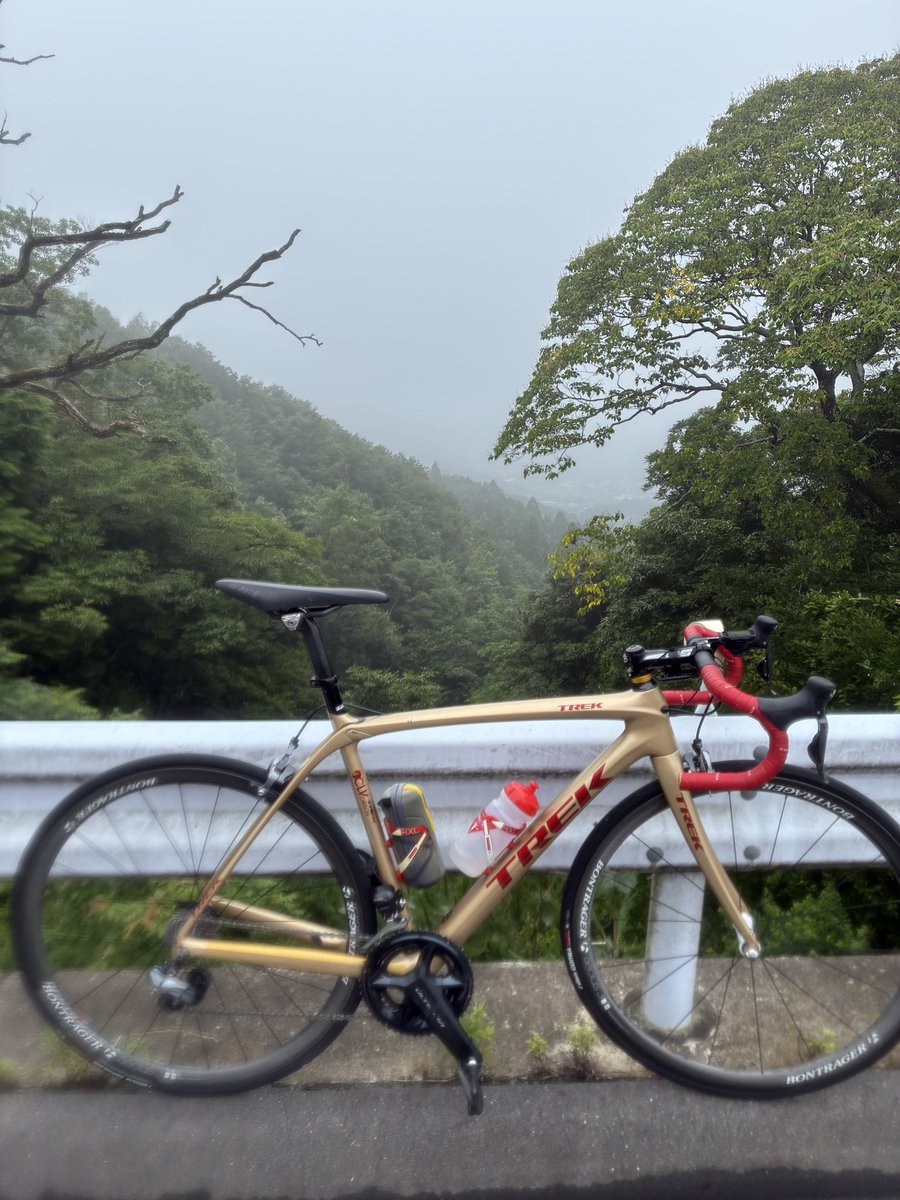 YubYt7's tweet photo. おはようございます☁️
ツールド沖縄の🏨✈️🚙は押さえた😠
去年の茨城空港からの飛行機代とそんなに変わらない🤔 https://t.co/Otka5XhLVQ