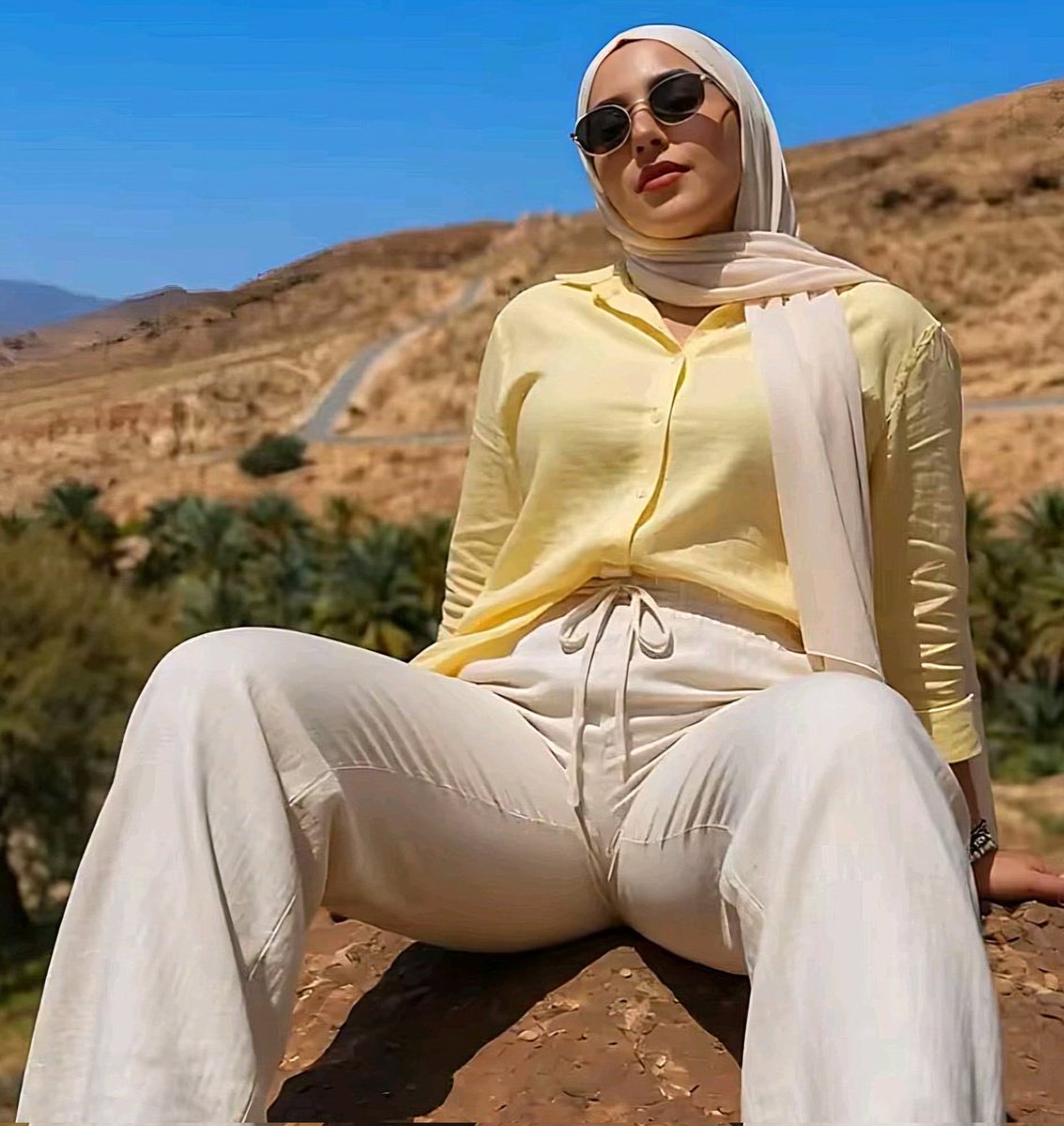 ctsdlu's tweet photo. ستي ومولاتي ضحي هانم نفسي اكون كلبك وخدامك وتحت جذمتك ومطيع ليكي وبتاعك وملكك وحمام لخراكي وبولك ياهانم هوهوهوهوهوهوهوهوهوهوهوهوهو 💩💩🐕‍🦺🐕‍🦺 https://t.co/HSuQpuNXpD