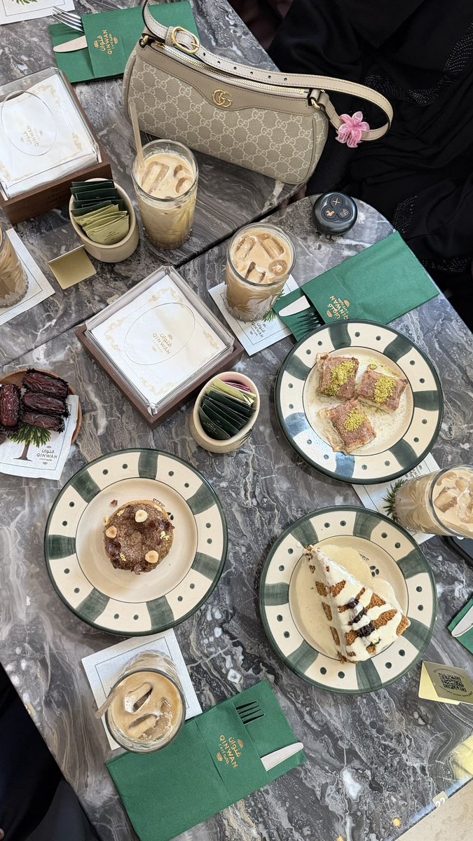 kafiyahjay's tweet photo. me and my overpriced cafés against the world https://t.co/VIQSOyRsh6