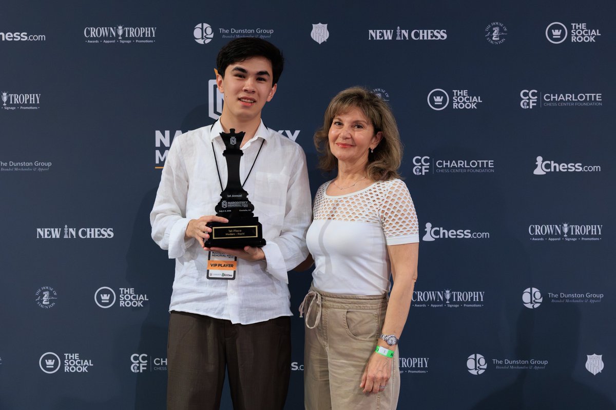 GMJSindarov's tweet photo. It has already been a year since you left us
May you rest in peace my friend
Chess won't forget your legacy @GmNaroditsky 

Thank you @CLTchesscenter for organizing this event https://t.co/gRlp8hbEMu