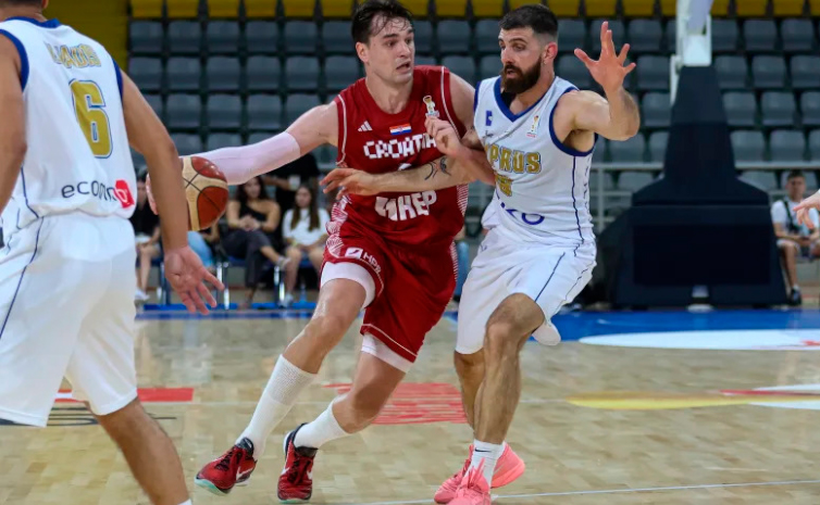 basquetplus's tweet photo. El croata marcó el primer triple doble en clasificaciones europeas y llevó a su equipo al triunfo. También ganaron Francia, Finlandia, Alemania y Letonia.

Eliminatorias europeas: ganaron los candidatos, con Hezonja y una tarea histórica
https://t.co/z5XUeIeM7m https://t.co/Jl2kuj9JMi