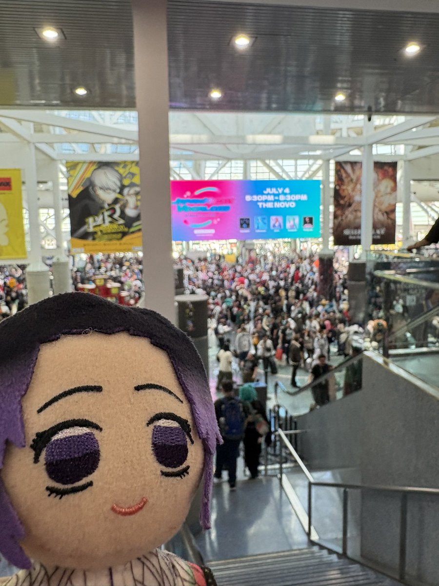 obitenzdo's tweet photo. so much people damn https://t.co/iyVRl39Enq