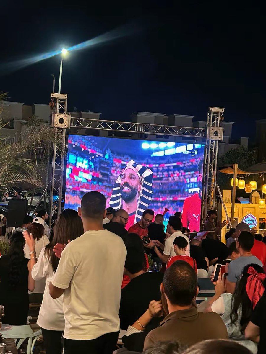 Mem_kaf's tweet photo. الحمدلله 🇪🇬🇪🇬🇪🇬
لأول مرة في التاريخ… الفراعنة إلى دور
ال16
💃🏽💃🏽💃🏽
🇪🇬🏆 HISTORY MADE! 
The Pharaohs are through to the Round of 16 https://t.co/3AKAiqayI2