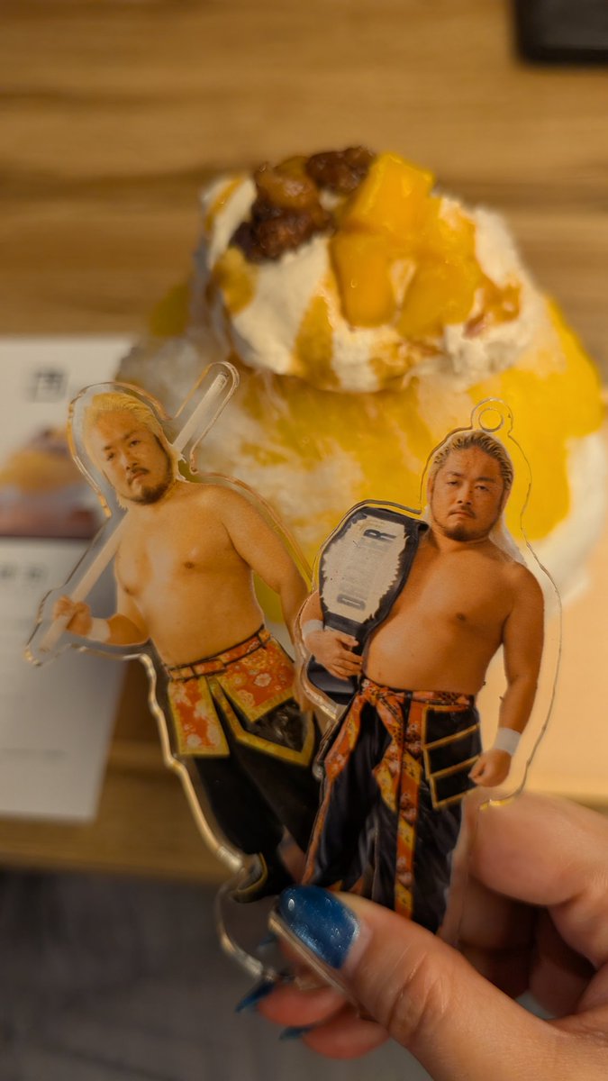 taiko0405's tweet photo. 1日1道雄

かき氷と道雄
長良川清流ホテルで食べた原田麻子さんプロデュースの琥珀
味噌󠄀クリームとマンゴーソースが絶妙なバランス
普段は甘い系の氷を好んで食べるけどどうしても塩気も欲しくなるから舌が喜んでた
道雄には勿体ない美味しさ🤣

道雄、今日は頑張ろ（土曜）

#影山道雄 https://t.co/KpIC1fNKyD