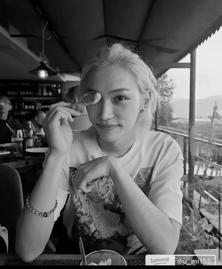 Ren tweet media