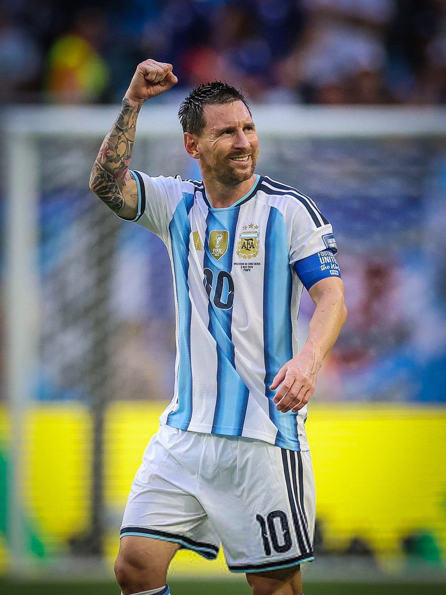 BarcaTimes's tweet photo. 7 NON-penalty goals in 230 minutes of football…

HE IS 39 YEARS OLD. 🤯 https://t.co/fp9Kg4ckv7