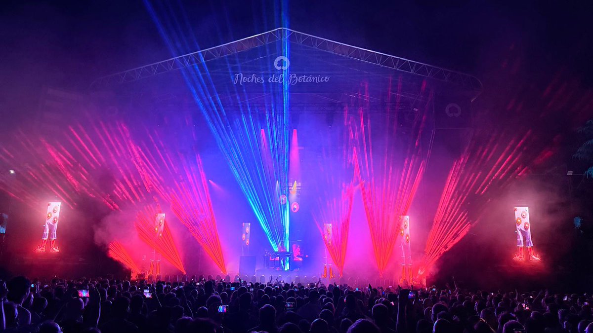 jeanmicheljarre's tweet photo. Viva Madrid ! Muchas gracias https://t.co/P3jalSHBDX