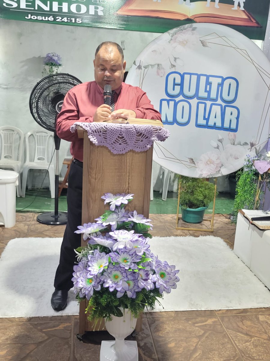 catiucecaty's tweet photo. Preletor Pr. Ricardo Amaral https://t.co/gAmcJaEGf1
