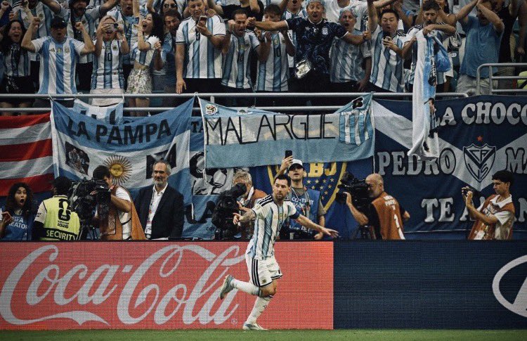 waled10_'s tweet photo. GOAT https://t.co/3G36Gcn9HY