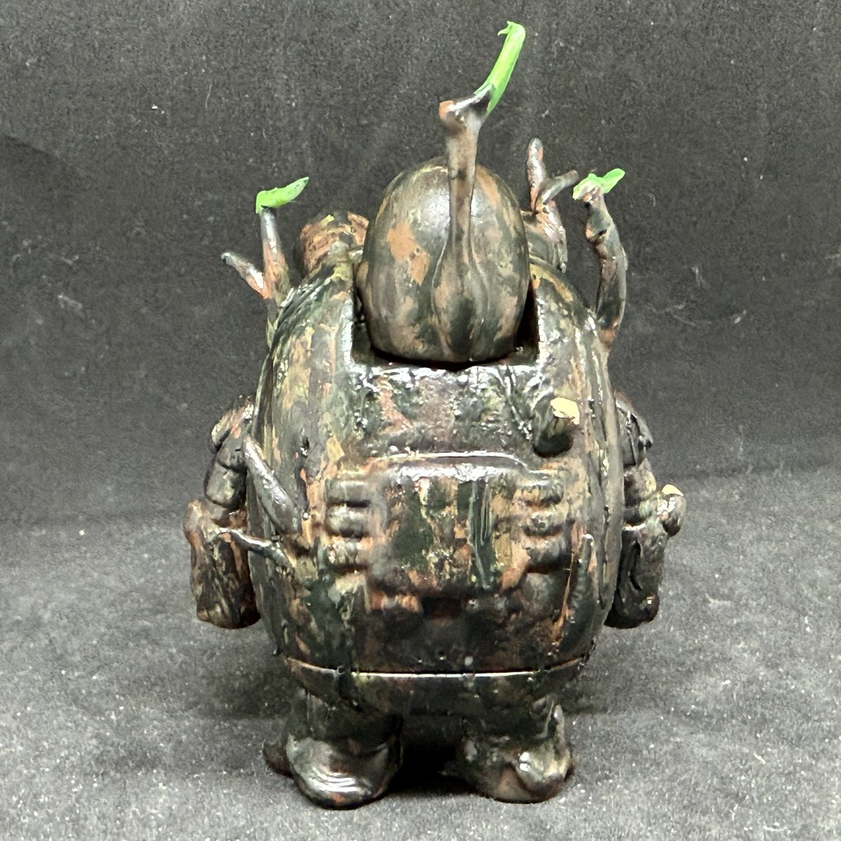 dkcraft_tomo's tweet photo. ケローネンをリペイントしました
樹齢何千年の巨木から生まれたイメージです

#ケローネン
#リペイント https://t.co/S7jwcIg7yQ