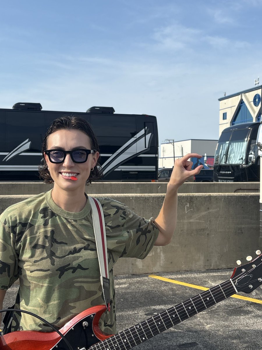 thebeaches's tweet photo. see you tn chicago https://t.co/4uZJVEZDLn